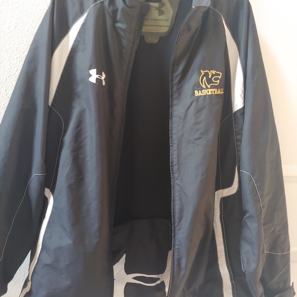 Under Armour Performance Insulated Jacket Xl - image 4